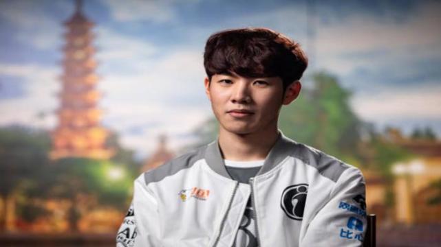 国米10月最佳球员候选：恰20、迪马尔科、博尼、苏契奇