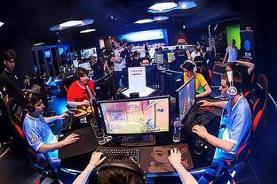 亚足联拒绝国安申请！球迷无缘亲见冠军奖杯，多位球员将告别工体