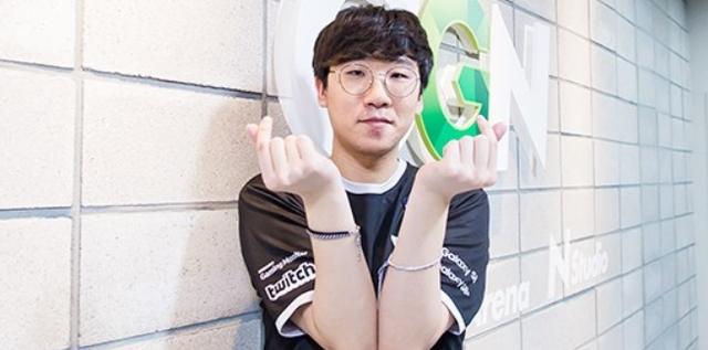 美因茨vs霍芬海姆：李在城、阿米里首发，克拉马里奇、曹法尔出战